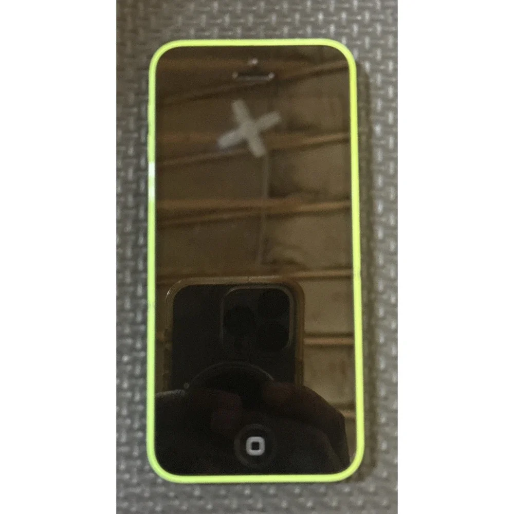 LOT OF 3 Apple iPhone 4s, 5c, iPod Touch | PASSCODE LOCKED | Auction Find | READ